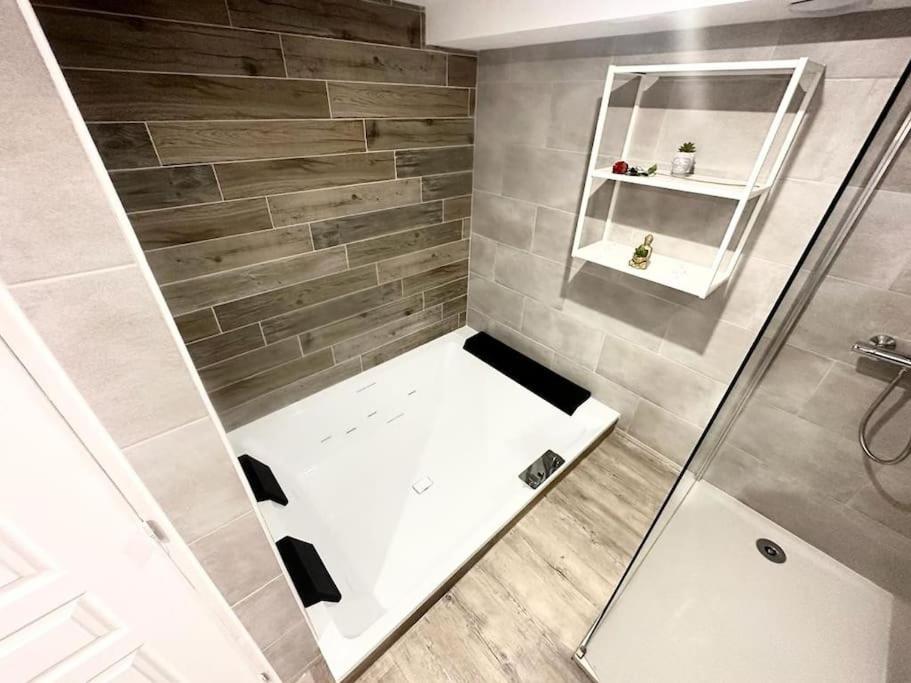 L'Evasion - Climatise - Jardin - Plage - Jacuzzi Perpignan Luaran gambar
